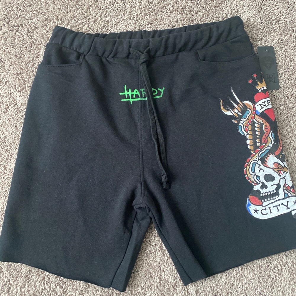 Ed Hardy Mens Fleece New York City Shorts Size M Black Graphic NWT Skull Snake